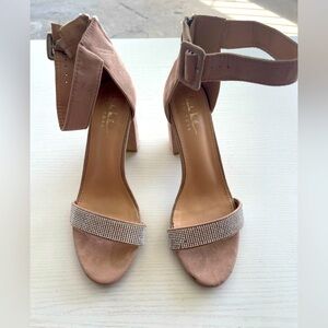 Used just once for a party. Heels are in great conditions.